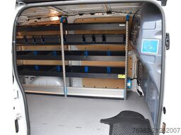 MERCEDES-BENZ Vito Kasten 116 CDI 4x4 lang Autom. Navi PDC
