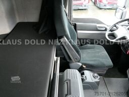 MAN TGL 8.250 geschloss. Autotransp. Moetefindt