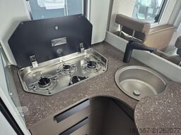 BÜRSTNER B66 TD IT 690 G Sofort verfügbar / Hubbett / Aut