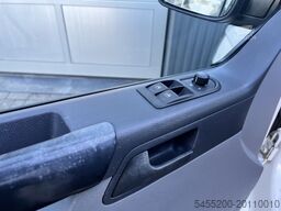 Volkswagen Transporter 2.5 TDI 340 130pk L2H3 BTW vrij! Au...
