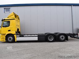 MERCEDES-BENZ eActros 300 L 6x2 AHK