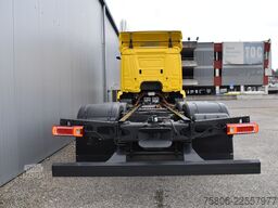 MERCEDES-BENZ eActros 300 L 6x2 AHK