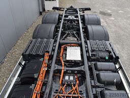 MERCEDES-BENZ eActros 300 L 6x2 AHK