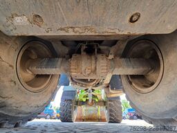 LIEBHERR L526 | 9.504h | 2018