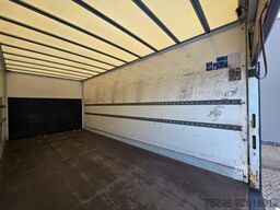 MERCEDES-BENZ Atego 818 | 3 Sitzen | Ladebordwand