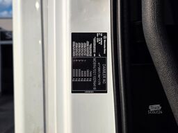 MERCEDES-BENZ Atego 818 | 3 Sitzen | Ladebordwand