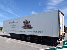 SCHMITZ CARGOBULL Carrier Vector 1850 Fleischrohrbahnen Liftachse