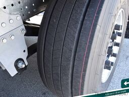 SCHMITZ CARGOBULL Hubdach Liftachse LED XL und Getränkezert. MIETE