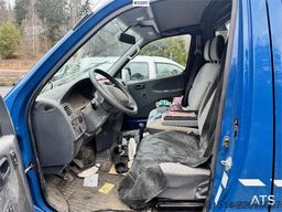 Toyota Hiace 4WD with 2 sets of tires