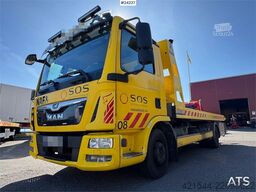 MAN TGL 12.220 4x2 Wrecker Truck