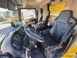MAN TGL 12.220 4x2 Wrecker Truck