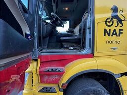 Mercedes-Benz Actros 6x2 Recovery Truck – Omars Bodywork