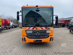 MERCEDES-BENZ Econic 2630 Zoeller Medium Lenkachse