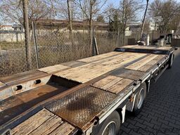 Schwarzmueller T3  3 Achs Tiefladeranhänger