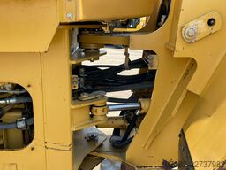 Caterpillar 938F