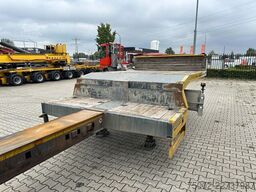 Broshuis E-2190/27 / 3-axle lowloader /  6,4m extendable...