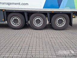 Schmitz Cargobull Tiefkühler Multitemp Doppelstock Trennwand