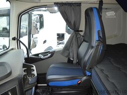 VOLVO FH 460 Globetrotter XL i-Save SideSkirts