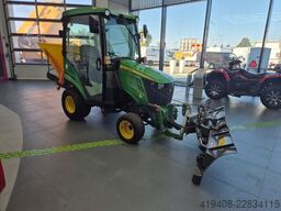 John Deere 1026R 4WD - Serviced! - PLOW + SPREADER GRATIS!