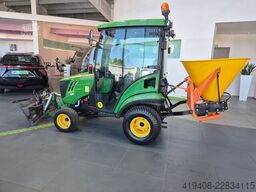John Deere 1026R 4WD - Serviced! - PLOW + SPREADER GRATIS!