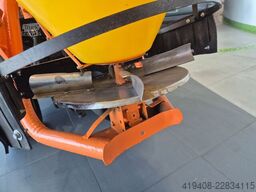 John Deere 1026R 4WD - Serviced! - PLOW + SPREADER GRATIS!
