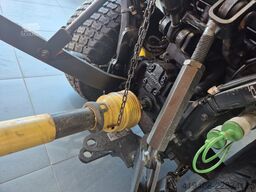 John Deere 1026R 4WD - Serviced! - PLOW + SPREADER GRATIS!