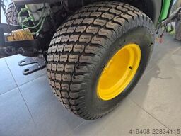 John Deere 1026R 4WD - Serviced! - PLOW + SPREADER GRATIS!