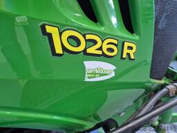 John Deere 1026R 4WD - Serviced! - PLOW + SPREADER GRATIS!