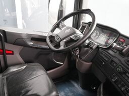 Scania R 520 V8 6x2 tractor unit retarder