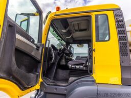 MAN TGS 37.360 BB - LIEBHERR 10M3