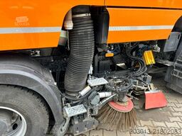 MERCEDES-BENZ ACTROS 1830 4x2 Kehrmaschine BUCHER OPTIFANT8000