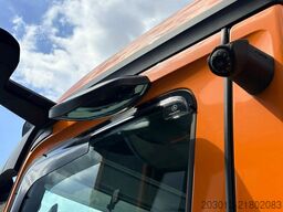 MERCEDES-BENZ ACTROS 1830 4x2 Kehrmaschine BUCHER OPTIFANT8000