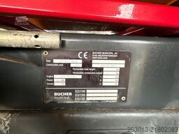 MERCEDES-BENZ ACTROS 1830 4x2 Kehrmaschine BUCHER OPTIFANT8000