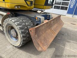 LIEBHERR A918 Compact Litronic Mobilbagger 18 T *Schnellw