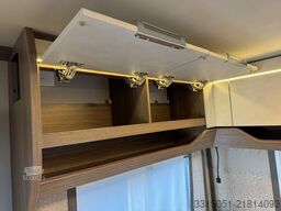 TABBERT Cazadora 550 E 2.3 2000kg+Dusche+City-Wasser+Bug