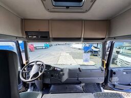 SCANIA p 320 6x2 (4)