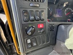 SCANIA p 320 6x2 (4)