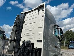 VOLVO FH 500 Globetrotter XL 2 Tanks Lane Guard