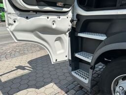 VOLVO FH 500 Globetrotter XL 2 Tanks Lane Guard