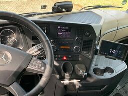 MERCEDES-BENZ Actros 1843 LS_ StreamSpace_ Retarder_ 2x Tank