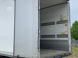 SCHMITZ CARGOBULL SKO 18/L FP 25_ Trockenfracht_ Türen_ disc