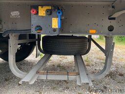 SCHMITZ CARGOBULL SKO 18/L FP 25_ Trockenfracht_ Türen_ disc