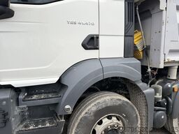 Anemone Horse Trucks Anemone Horse Trucks Anemone Horse Trucks