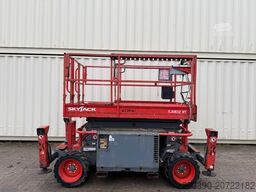 Skyjack SJ6832RT 4x4 Diesel, 11.8 Meter, 1.322 H
