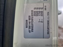 Isoli PT200 on Nissan NT400