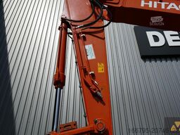 Hitachi ZX210LC-6