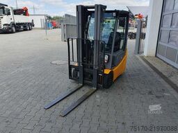 Jungheinrich EFG 215 / Triplex 4.25m / SS / nur 1.680h / 2021