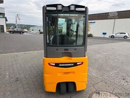 Jungheinrich EFG 215 / Triplex: 4.25m! / SS / 4.168h / 2024