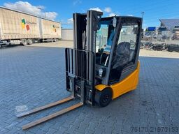 Jungheinrich EFG 215 / Triplex: 4.25m! / SS / nur 2.865h!