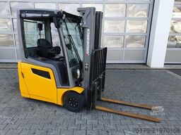 Jungheinrich EFG 215 / Triplex: 4.25m! / SS / nur 3.488h!